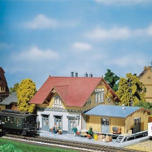 110097 Faller Kleinstation Blumenfeld