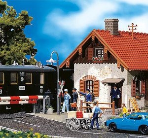 120130 Faller Bahnwärterhäuschen