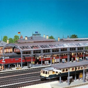 120180 Faller Bahnhofshalle