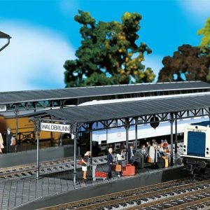 120204 Faller 2 Bahnsteige