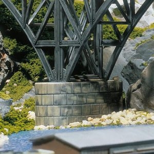 120538 Faller Betonbrückenpfeiler