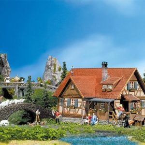 130270 Faller Ländliches Fachwerkhaus