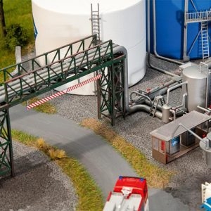 130487 Faller Rohrleitungen und Abfüllanlag
