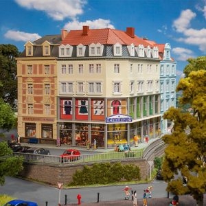 130704 Faller Kaufhaus Henninger