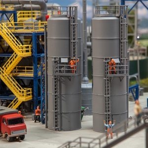 180330 Faller Industrie-Hochtank