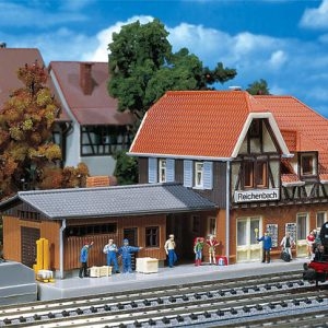 212104 Faller Bahnhof Reichenbach