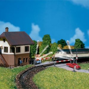 222170 Faller Bahnübergang mit Stellwerk