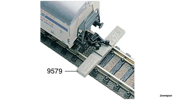 FL9579
