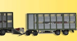 12248 Kibri H0 Viehtransporter mit Anhänger und 12 Kühen