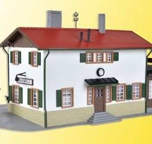 39496 Kibri H0 Bahnhof Maienfeld inkl. Hausbeleuchtungs- Startset