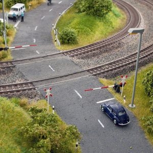 14307 Noch Bahnschranken mit Andreaskreuzen