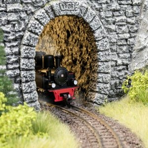 58032 Noch Tunnel-Fels-Innenwand, gerade2 Stück, je 9,5 cm lang