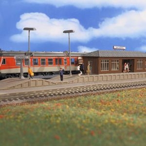 43549 Vollmer H0 Bahnsteig Niederau mit Wartehalle