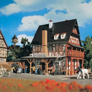 43696 Vollmer H0 Dorfschmiede mit Zubehör