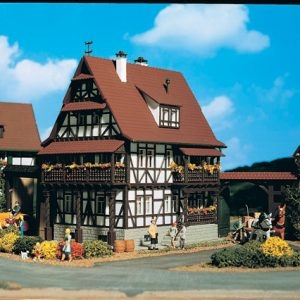 43732 Vollmer H0 Winzerhaus mit Hoftor