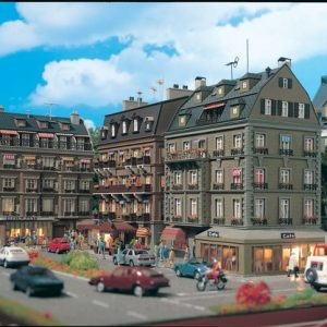 43783 Vollmer H0 Café mit Inneneinrichtung und LED-Beleuchtung, Funktionsbausatz
