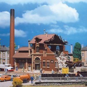 45621 Vollmer H0 Brauerei im Abbruch