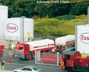 61141 Piko Esso Tanklager