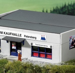 61151 Piko Plattenbau Konsumgeschäft