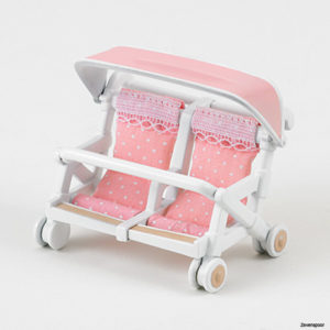 4533 Sylvanian Families Dubbele Kinderwagen