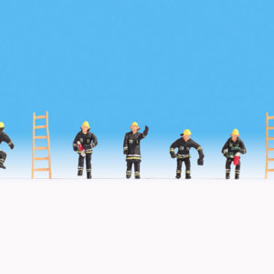 36021 Noch Feuerwehr (schwarze Schutzanzüge)