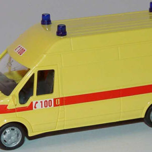 51045 Rietze Ford transit Rode Kruis