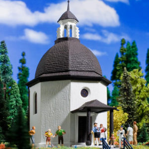 47612 Vollmer N Stille-Nacht-Gedächtniskapelle mit LED-Beleuchtung und Kunstschnee, Funktionsbausatz