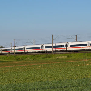 23972 Trix Mittelwagen 2.Kl.zum ICE 4 DB
