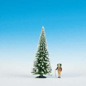 68047 Noch Schneetanneca. 30 cm hoch