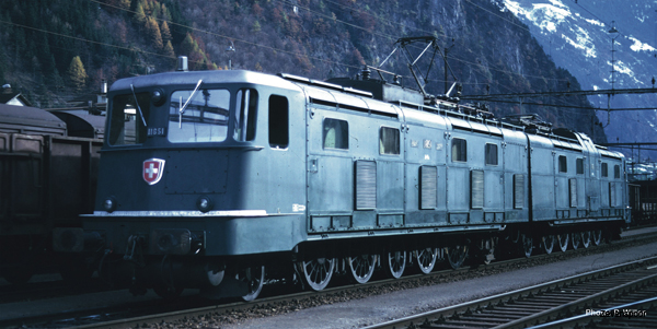RO71813