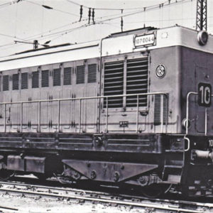 52421 Piko ~Diesellok BR 107 DR IV + PluX22 Dec.