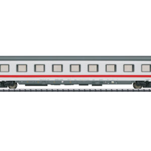 23070 Trix Abteilwagen Avmz 108.1 DB AG