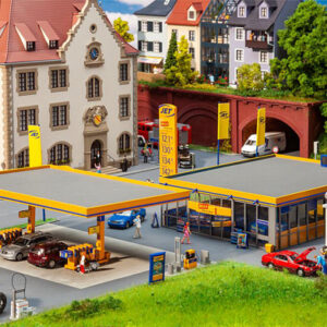 130589 Faller Tankstelle