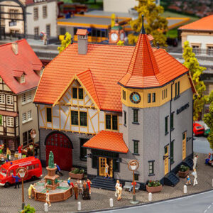 130649 Faller Rathaus mit Feuerwehrgarage
