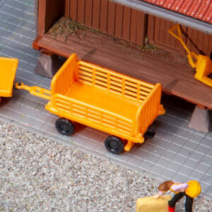 180991 Faller 2 Bahnsteigwagen, orange