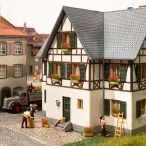 14010 Noch Blumenkästen blühend rot