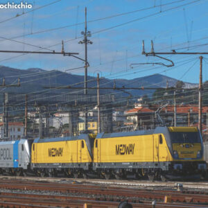 51595 Piko E-Lok/Sound BR E.494 Medway VI + PluX22 Dec.