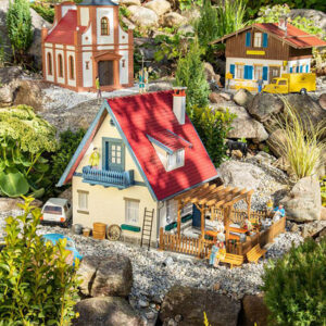 331084 Faller Pola-G Einfamilienhaus mit Pergola