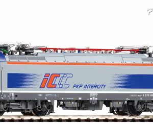 21615 Piko E-Lok Husarz PKP IC VI + DSS 8pol.