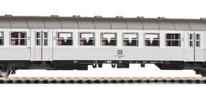 40649 Piko N-Personenwg. Silberling 2. Kl. DB IV schwarzer Rahmen