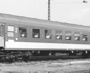 97626 Piko Personenwg. IC-Beschriftung  1. Kl. MAV V