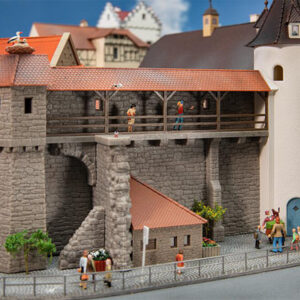 191790 Faller Altstadtmauer mit Anbau