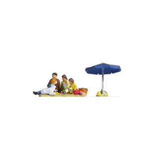 15599 Noch Familie beim Picknick