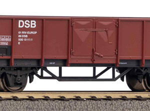 24529 Piko Off. Güterwg. Elo DSB  IV