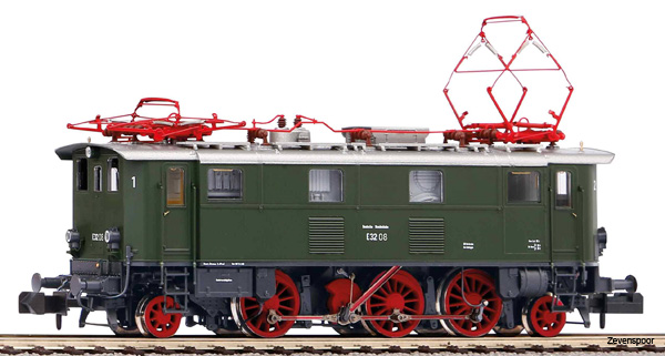 PI40821