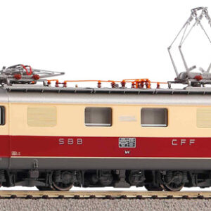 96890 Piko E-Lok/Sound Re 4/4 I 10033 TEE IV + PluX22 Dec.