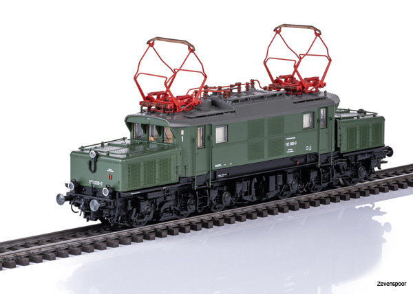 TR25873