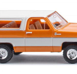 11101 Wiking Chevrolet K5 Blazer - gelborange