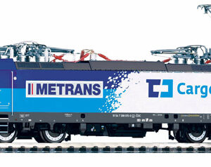 21721 PIKO ~E-Lok/Sound BR 388 Metrans Cargo VI + PluX22 Dec.