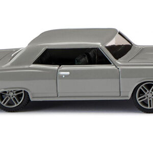 22006 Wiking Chevrolet Malibu - betongrau